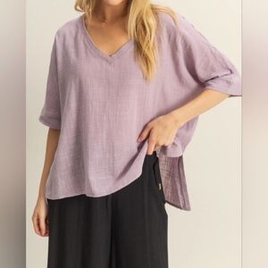 #523 🛑28 M,L BRAND NEW! Must Have Oversized V Neck Top🩷🩷🩷